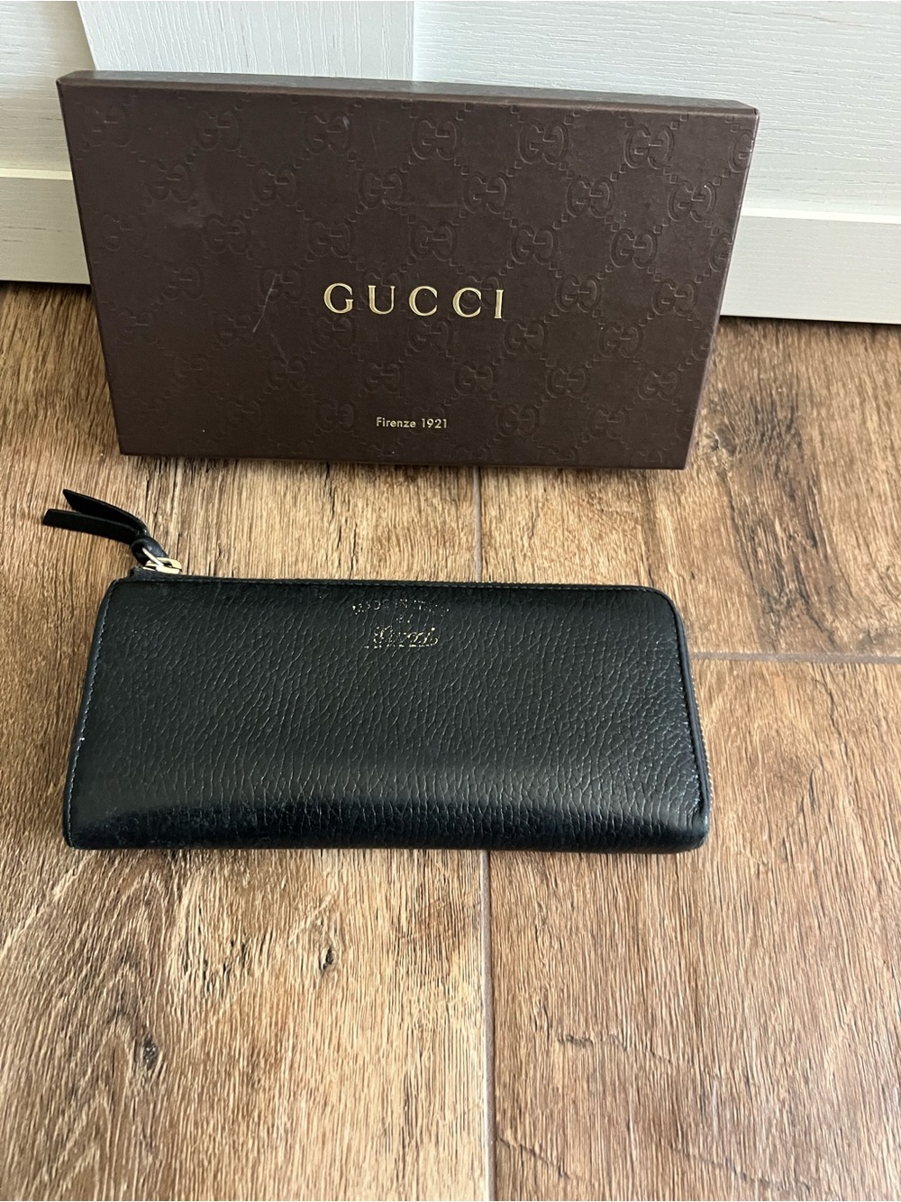 GUCCI Black Pebbled Leather Zip Around Continental Long Wallet w/ Box